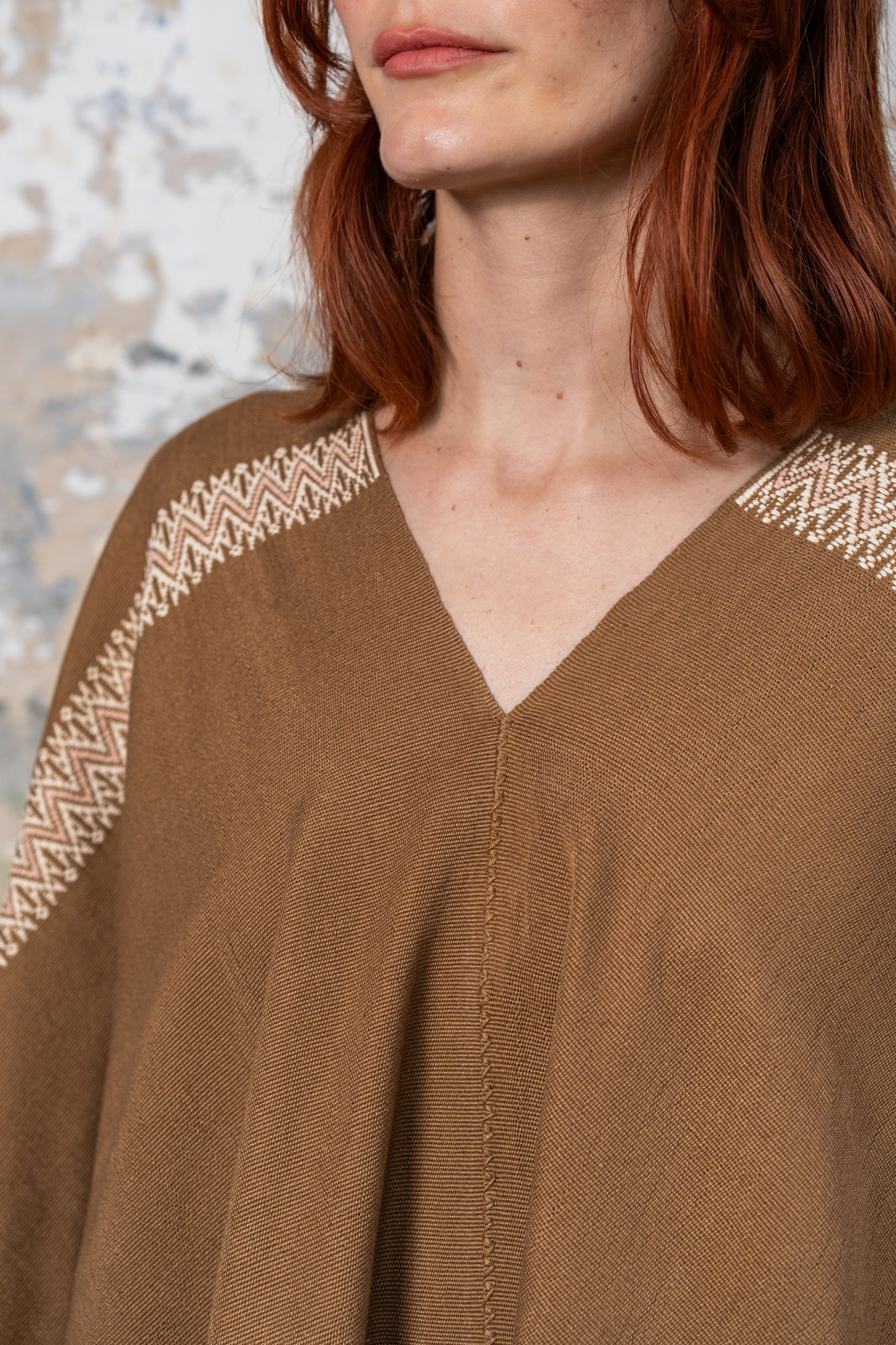 Batsichon/Schlangenponcho