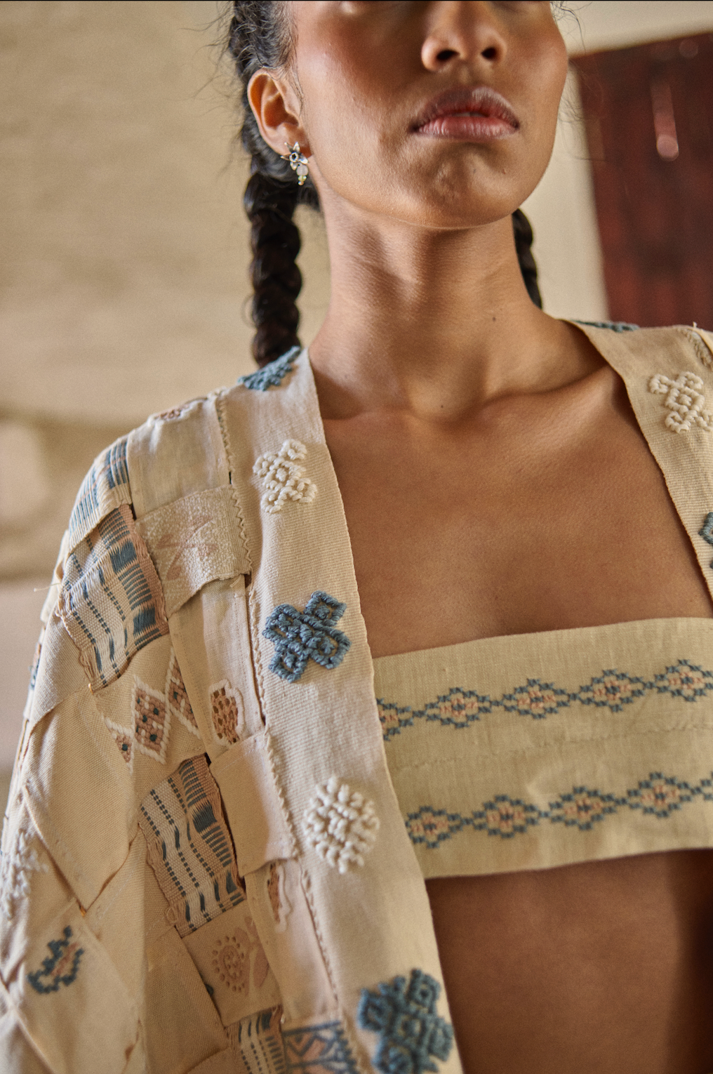 Collective Weave Look