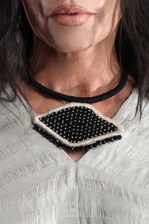 Yisim Mamal kurzer Halsband