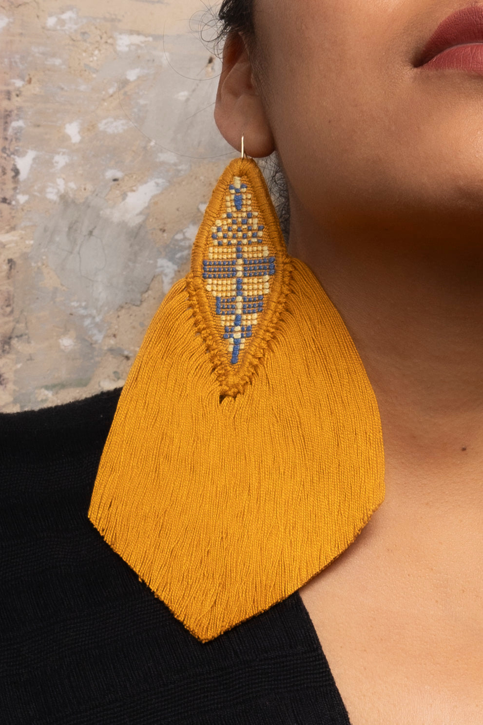 Aretes Maxi Penacho Amarillo